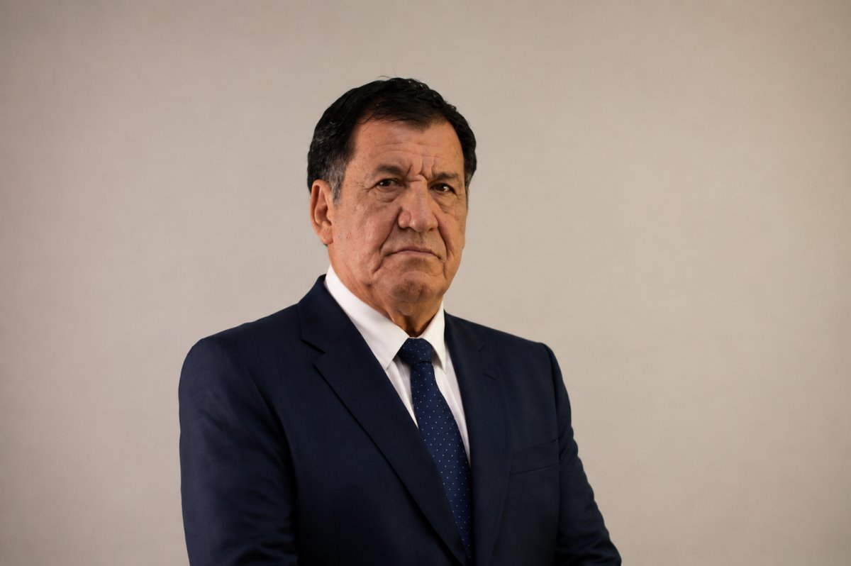 Retrato profesional de Germán Enrique Cabrera Calderón